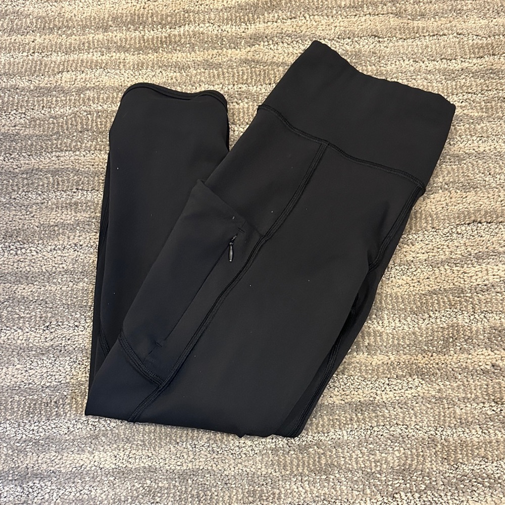 Athleta Classic Black Capri Leggings